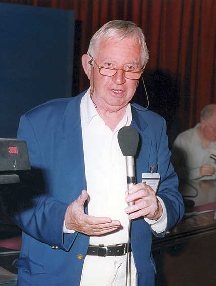 B. Malgrange, 2002